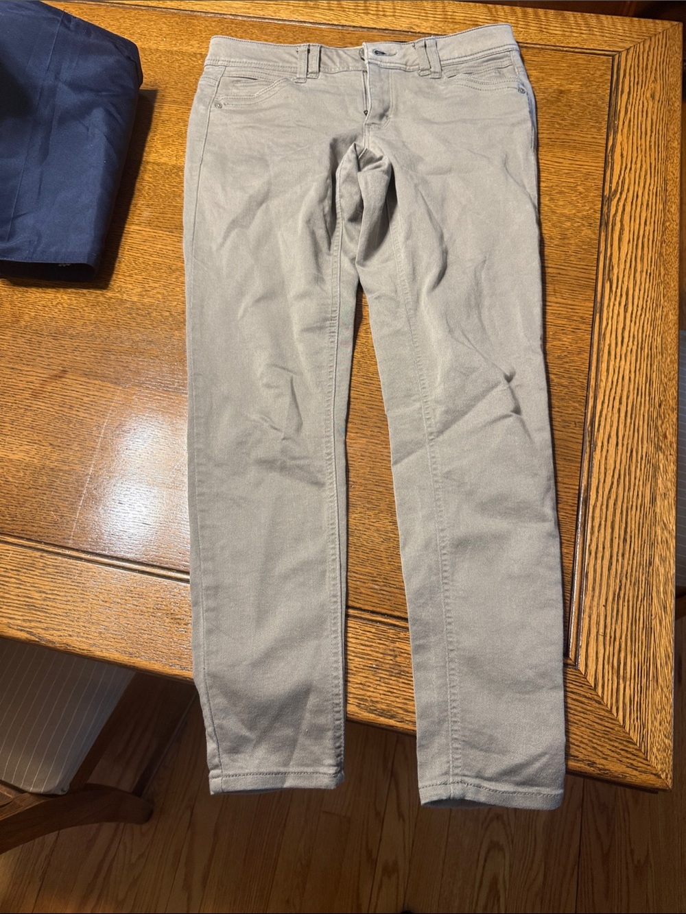 Democracy Men's Chinos in Light Gray